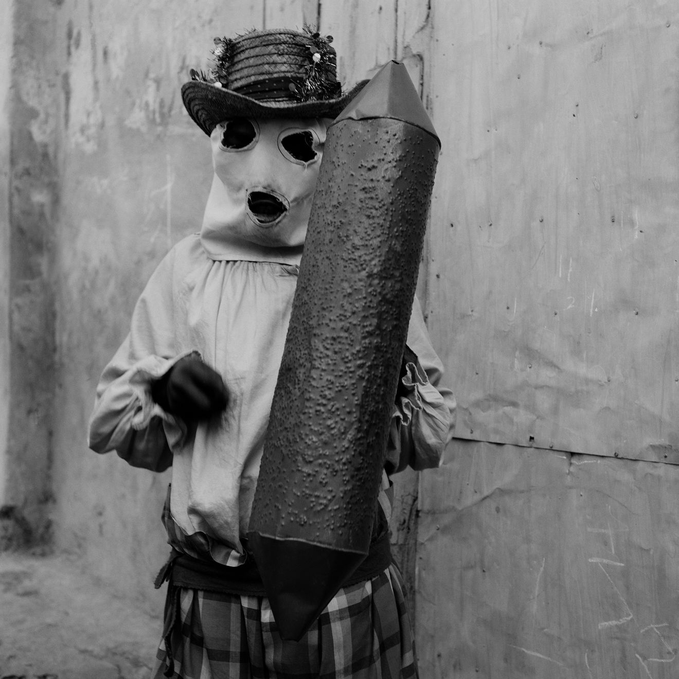 Leah Gordon, Manm Bann a Pye (Member of a Footband), 1997