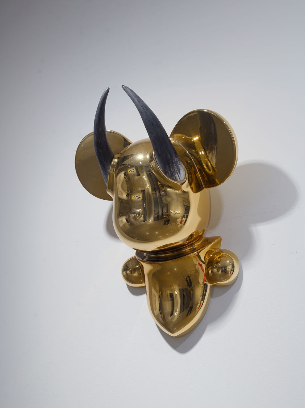 Im Jibin, I'm in Pain Because of You (Gold), 2023