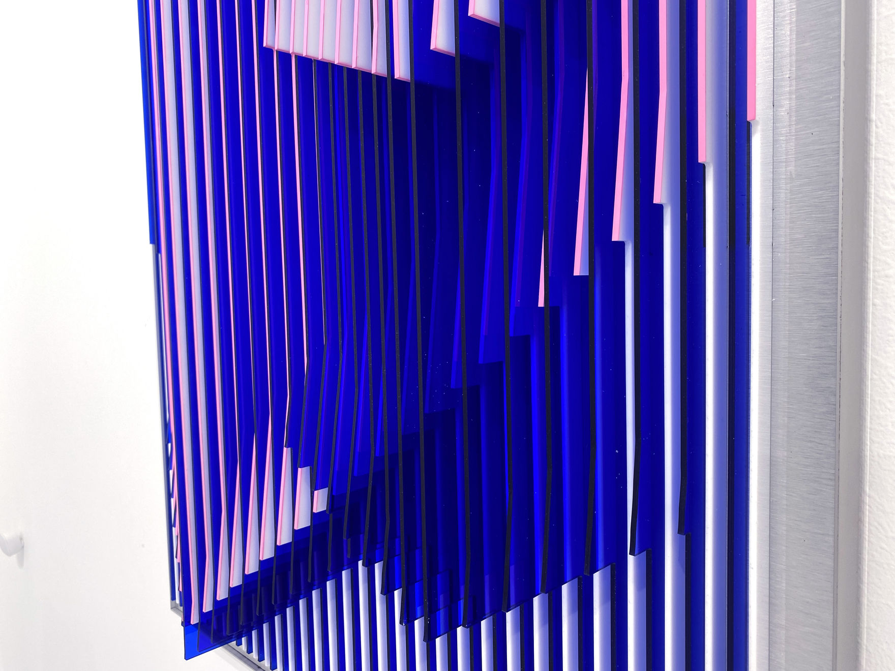 J. Margulis, Juxtapose Pink, Unique