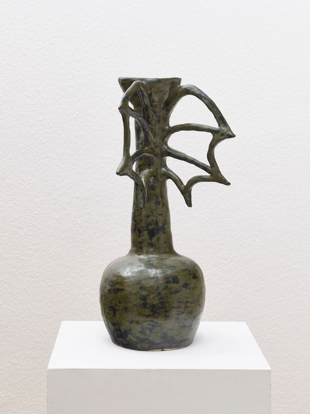 Masha Silchenko, Winged vase, 2021
