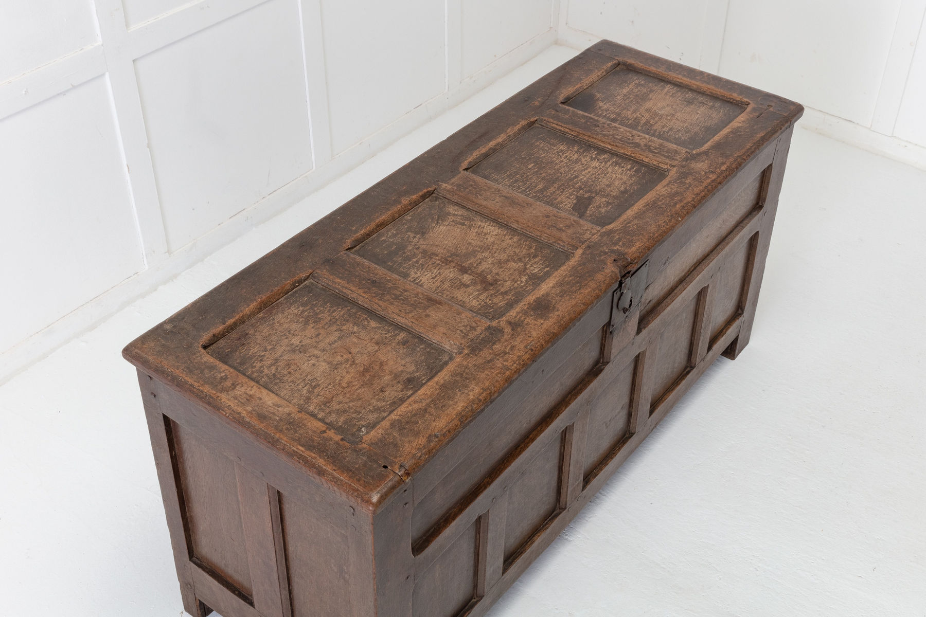 SOLD, 17th Century Oak Coffer