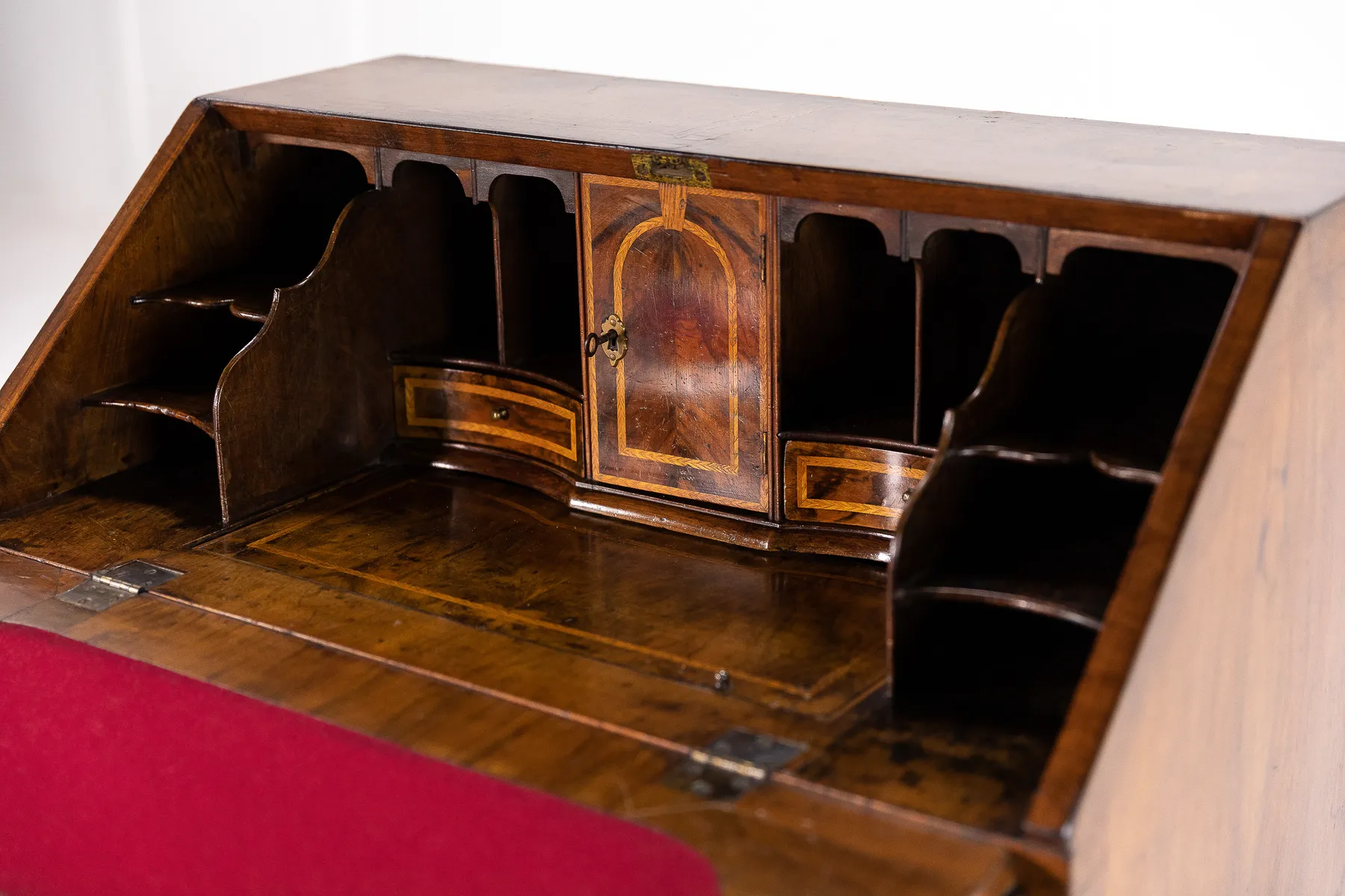 Early 18th Century Queen Anne Walnut Bureau