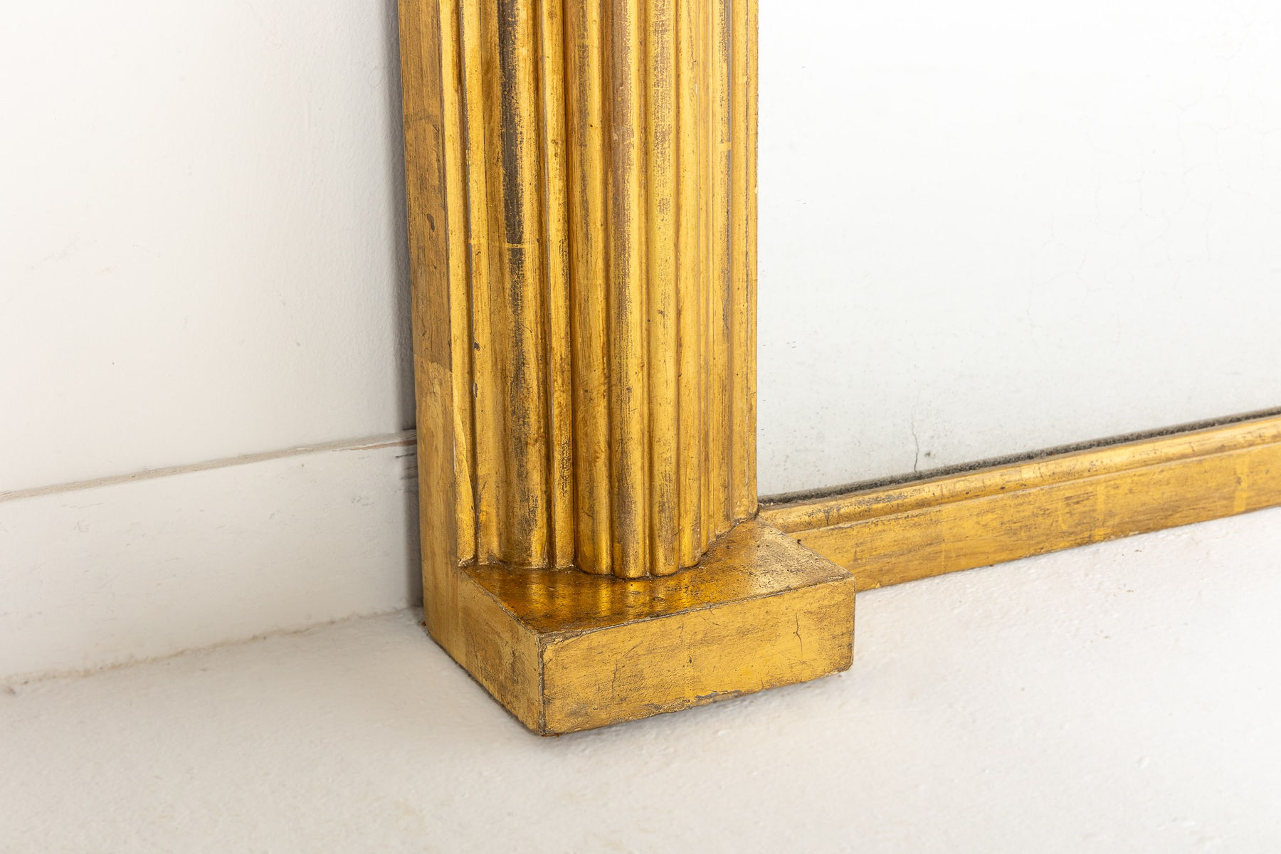 Large 19th Century English Regency Giltwood Mirror