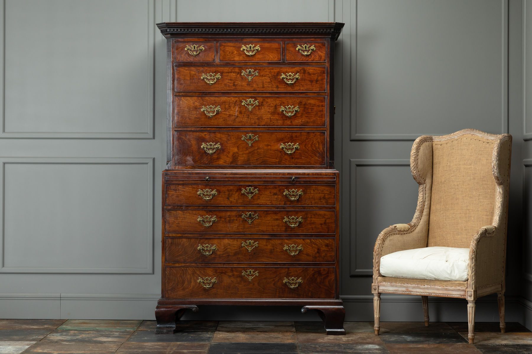 Early 18th Century English Mahogany Chest on Chest