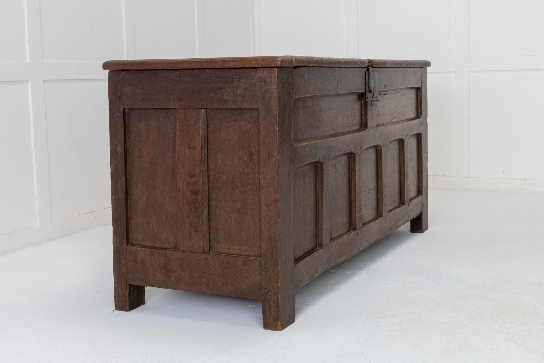 SOLD, 17th Century Oak Coffer