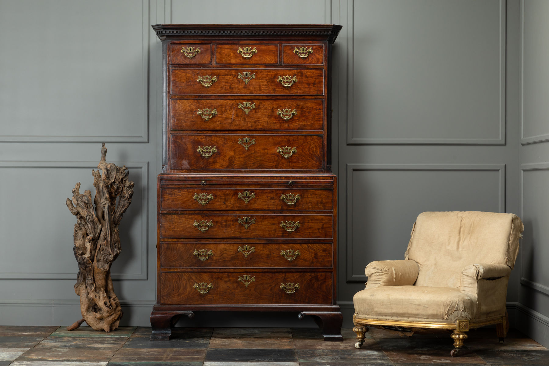 Early 18th Century English Mahogany Chest on Chest