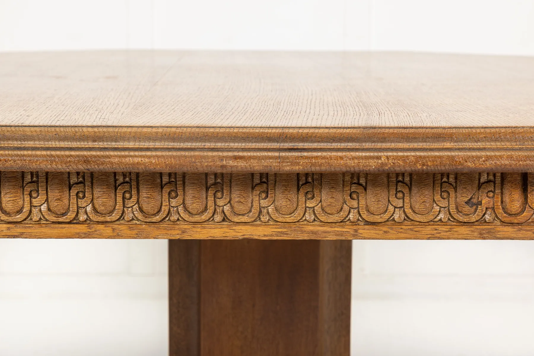 Large Mid-19th Century Celtic Revival Oak Octagonal Tilt Top Centre Table