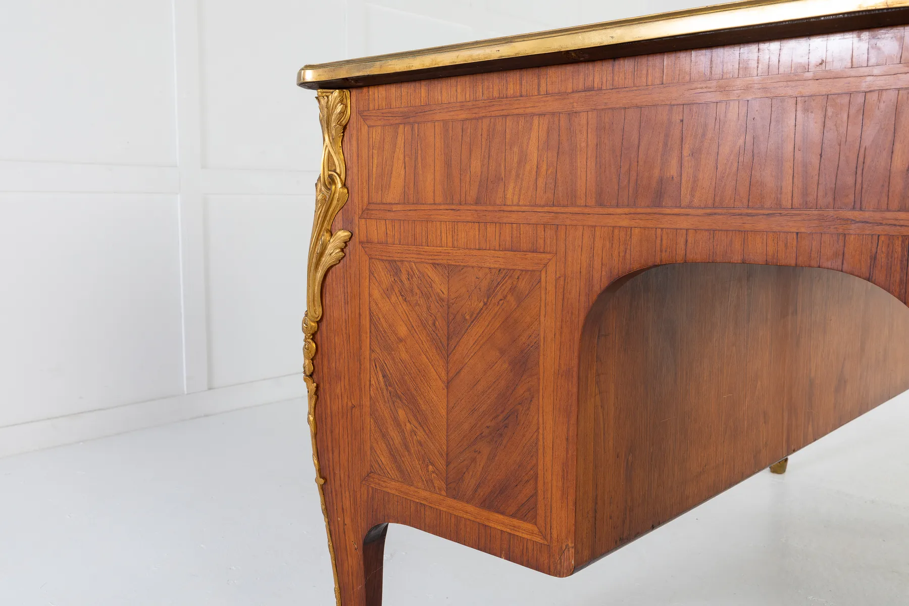1940s French Kingwood Bureau Plat