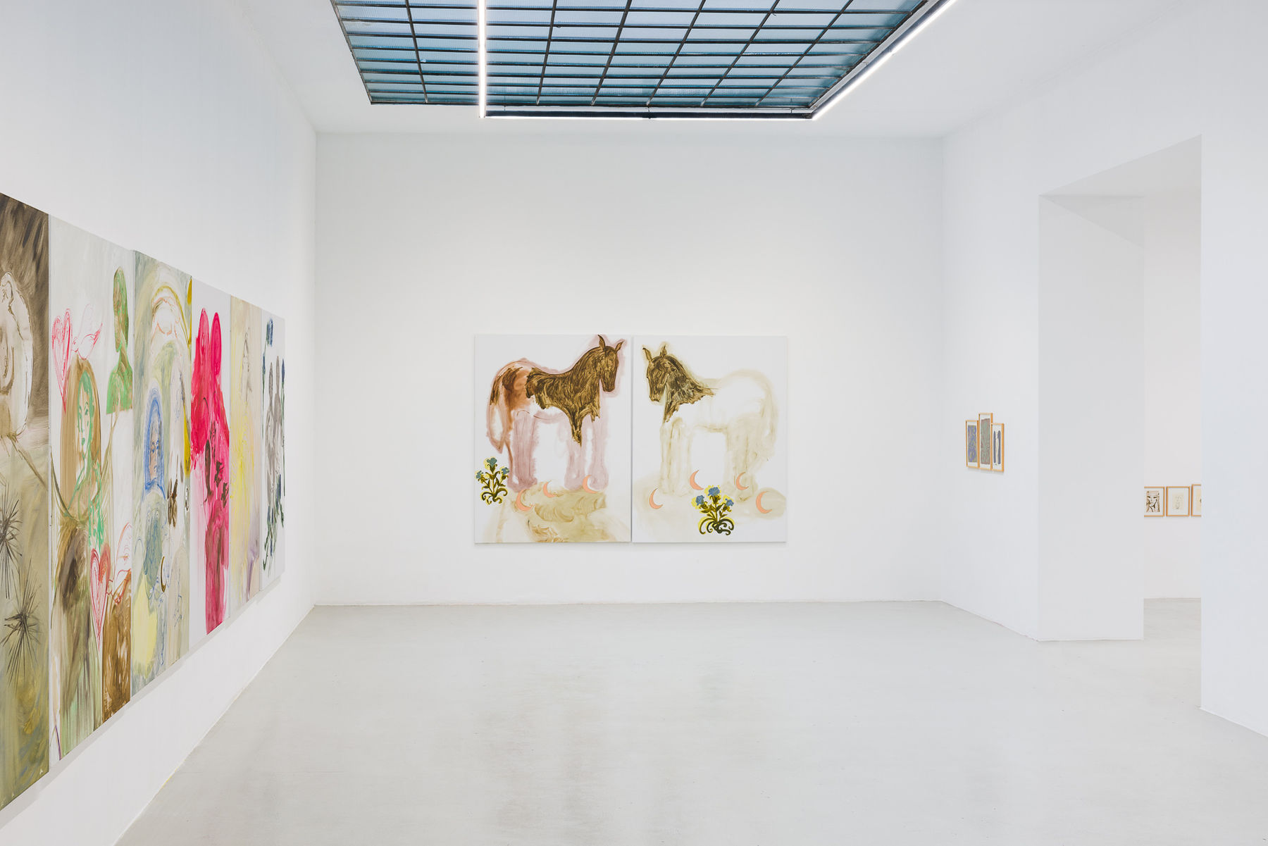 Faye Wei Wei, Installation View IX: The Moon Balloon of New York City, 2022