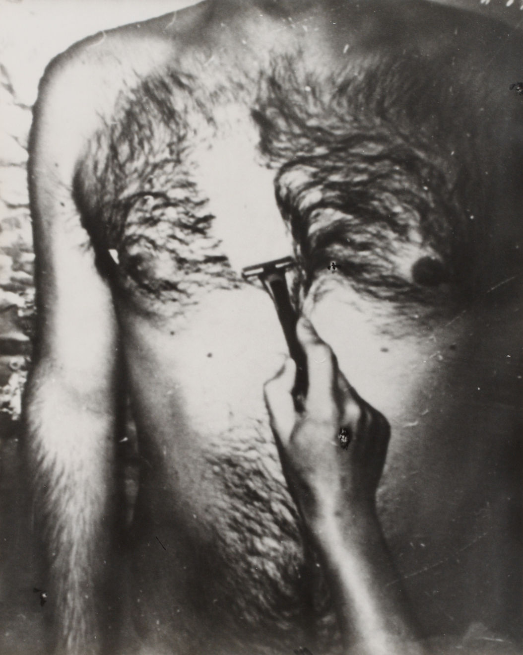 VALIE EXPORT, Zyklus zur Zivilisation. Zur Mythologie der zivilisatorischen Prozesse. Fotomappe mit einem Vorwort von Günter Brus, Edition Kurt Kalb, Wien, 1972