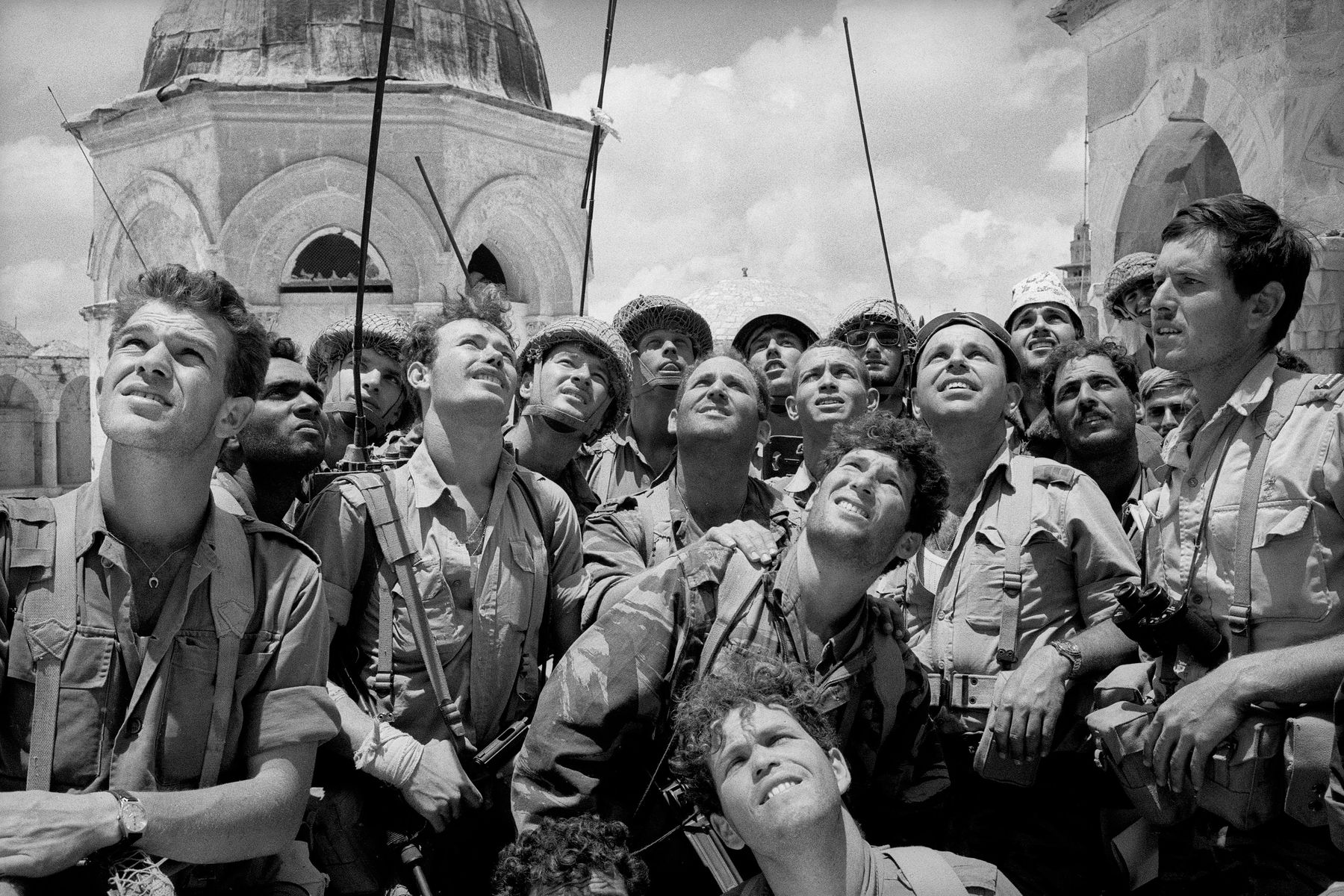 Micha Bar-Am, Paratroopers on Temple Mount, Jerusalem, 1967