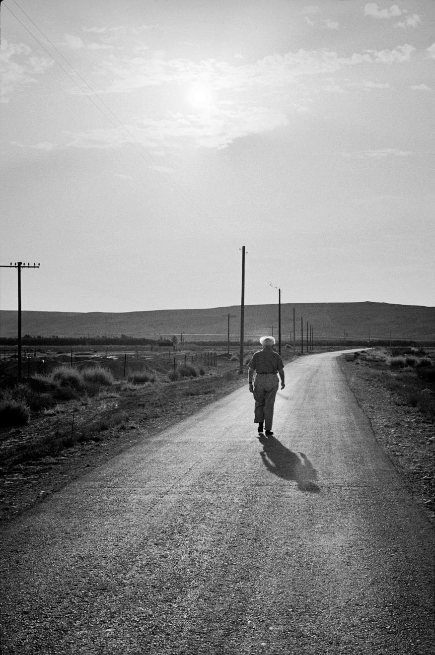 Micha Bar-Am, David Ben-Gurion in his daily walk, Kibbutz Sde Boker, 1966
