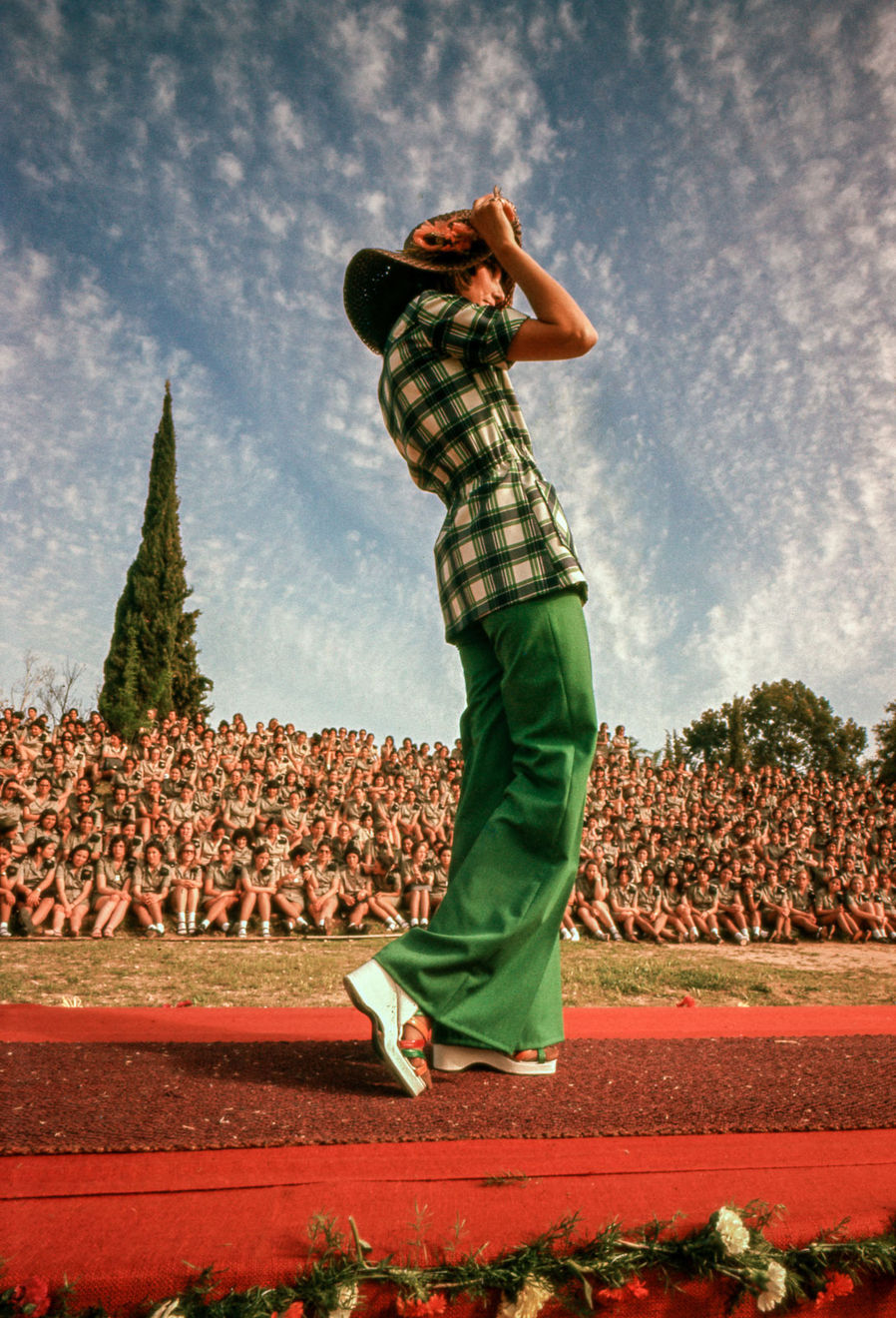 Micha Bar-Am, Fashion show, Tzrifin, women's army base, ISRAEL, 1973
