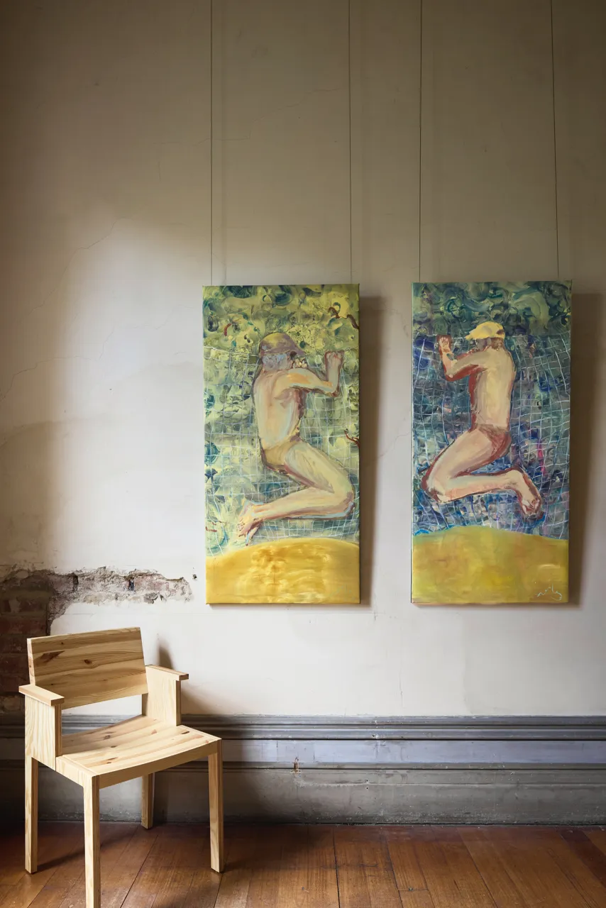 Anna Van Der Ploeg, People Born From A Fish Egg Appear In Flotation Of Jelly