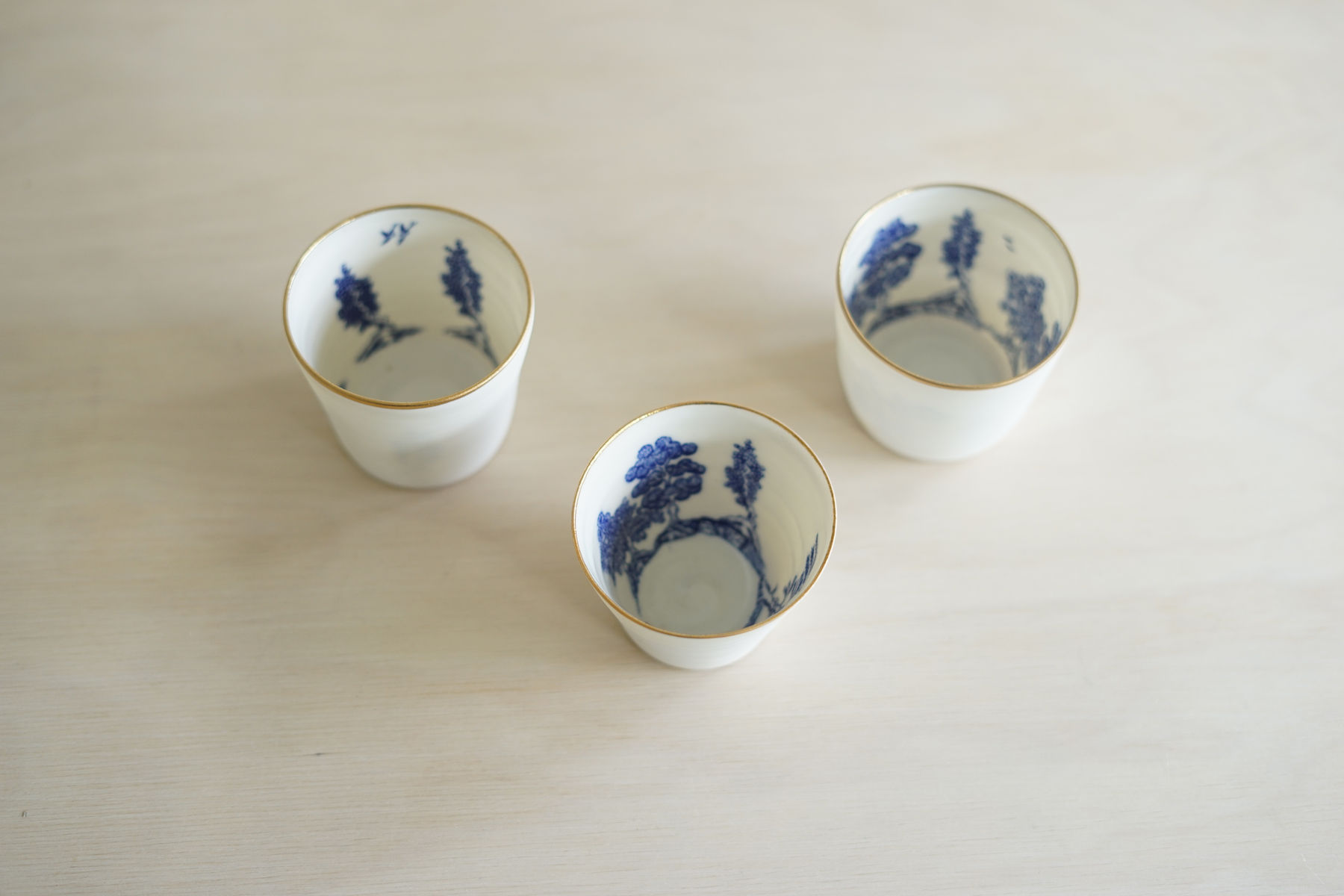 Paul Scott, Trio of Small Beakers