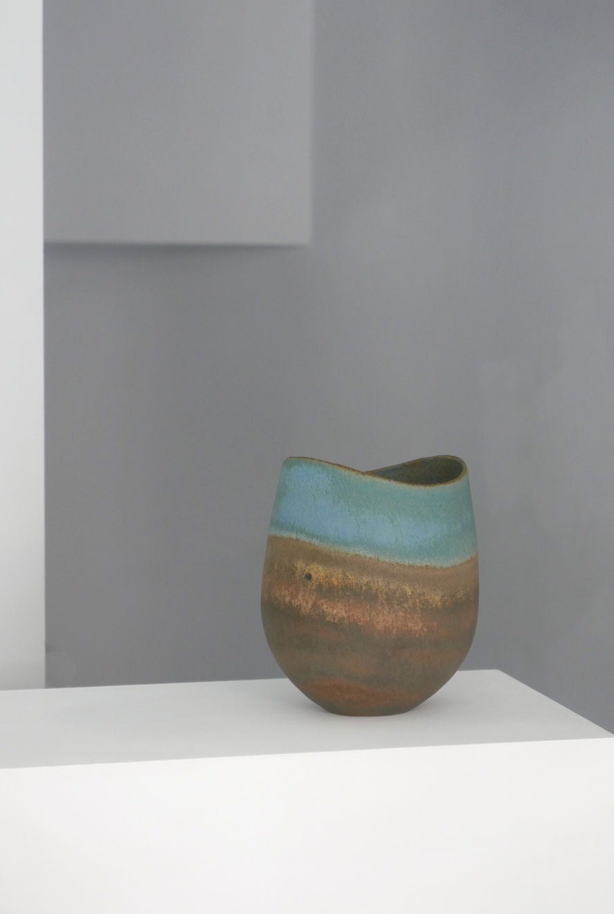 John Ward, Vessel with Blue and Grey