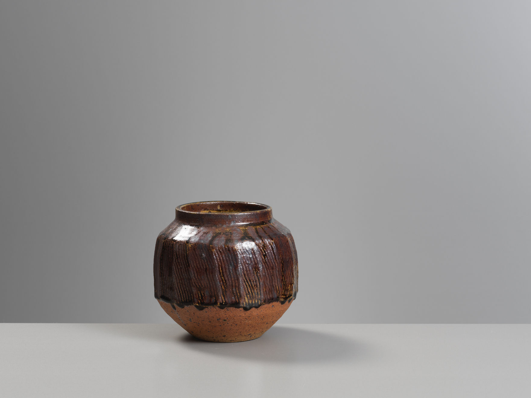 Janet Leach, Globular Cut Vase