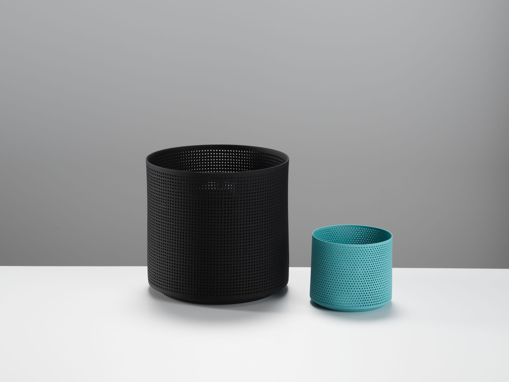 Niisato Akio, Luminescent Vessel, Balck