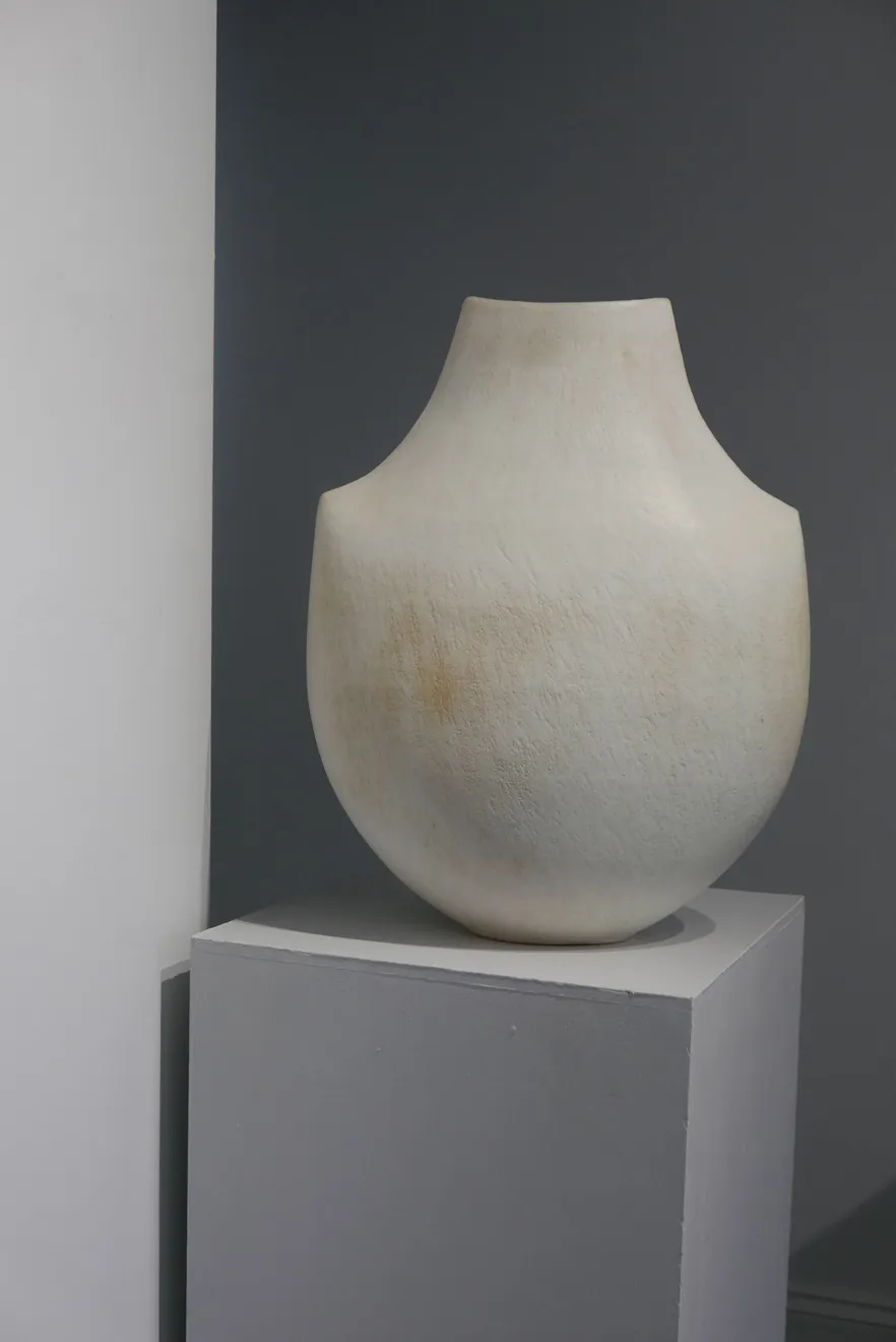 John Ward, Monumental White Shouldered Vessel