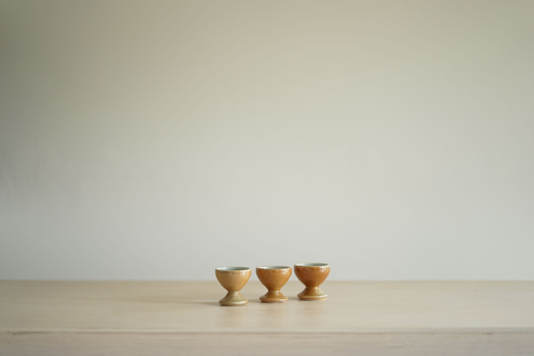 Gwyn Hanssen Pigott, Three Egg Cups