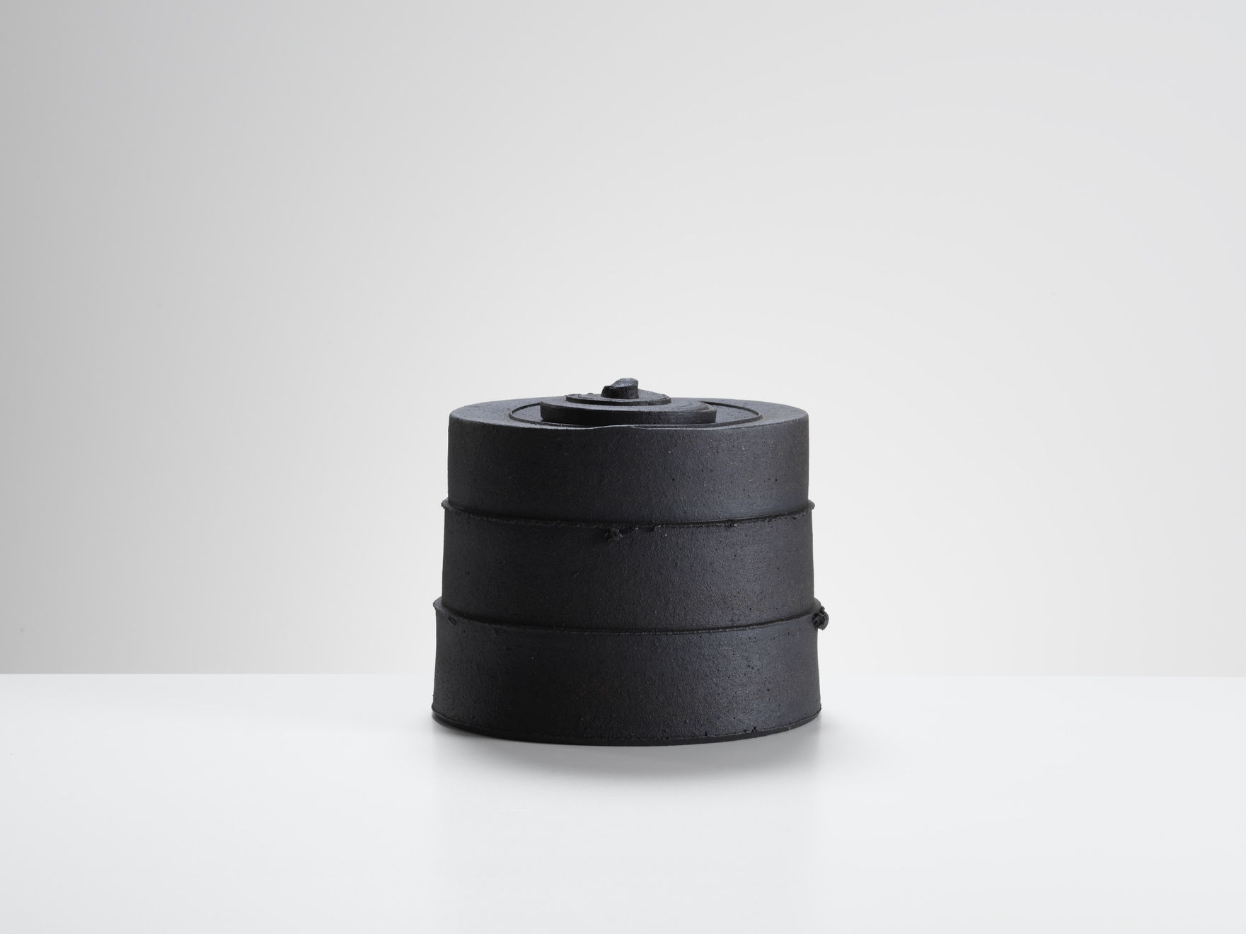 Julian Stair, Cinerary Jar VI, 2021