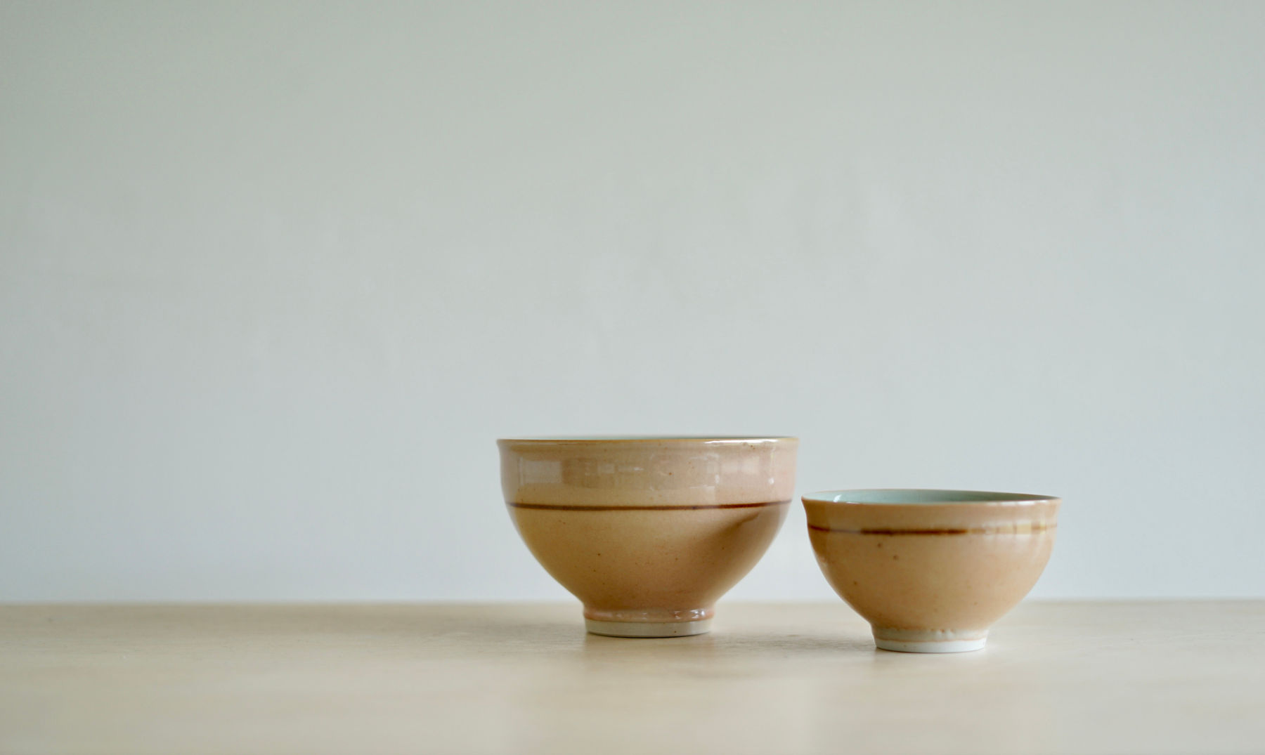 Gwyn Hanssen Pigott, Two Bowls with Stripe