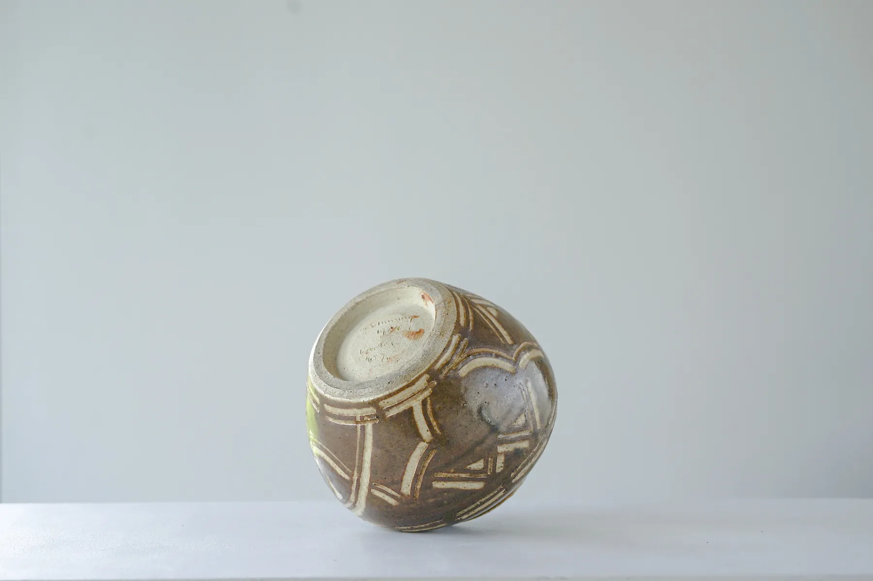 William Staite Murray, Brown Vase, 1924