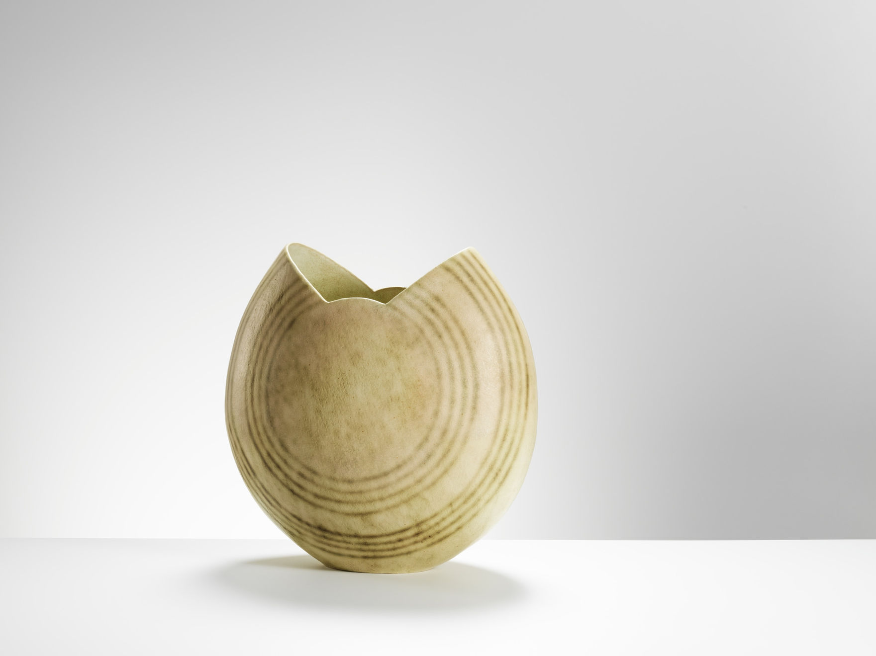 John Ward, Monumental white disc pot with green bands, 1996