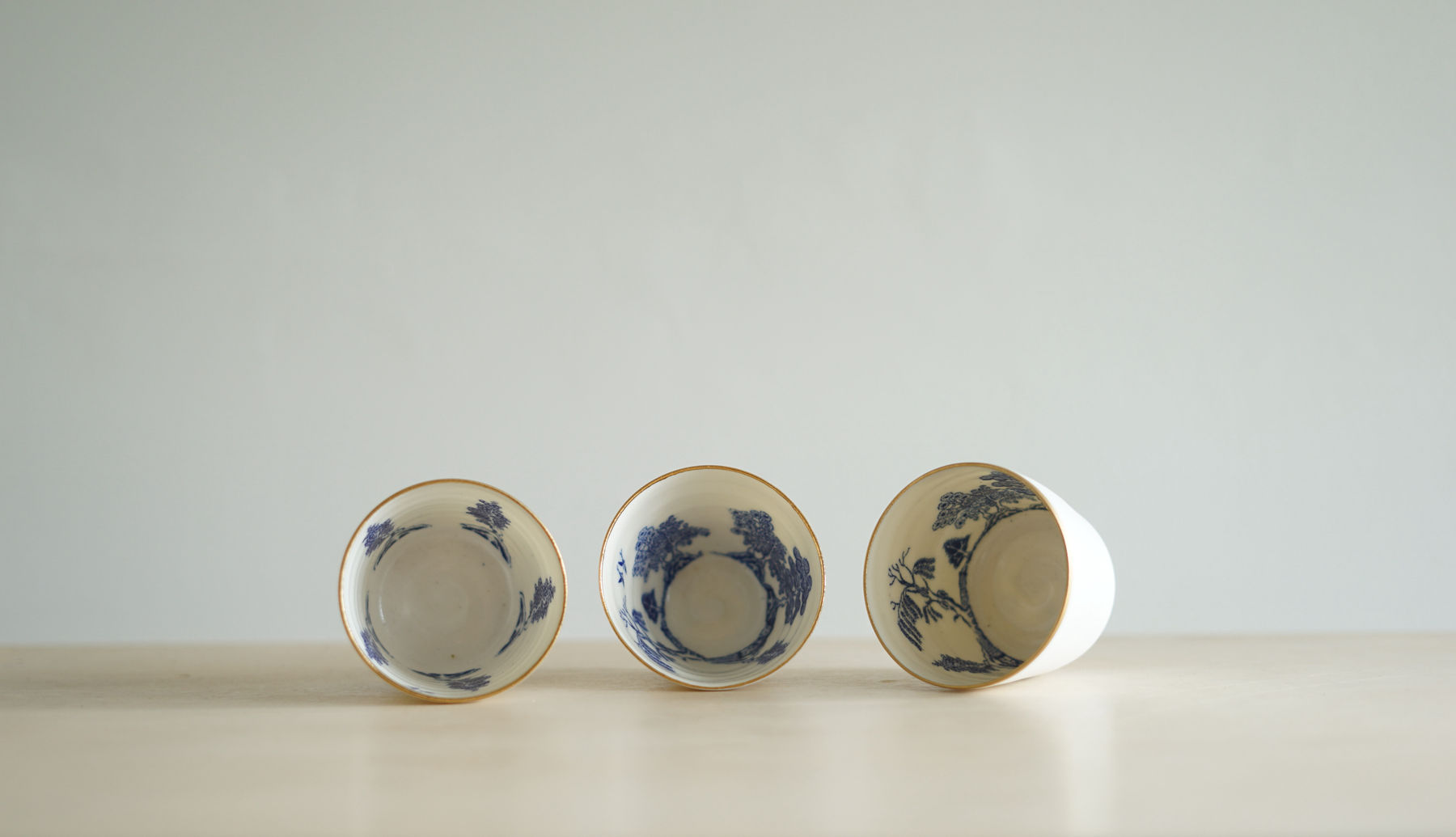 Paul Scott, Trio of Small Beakers