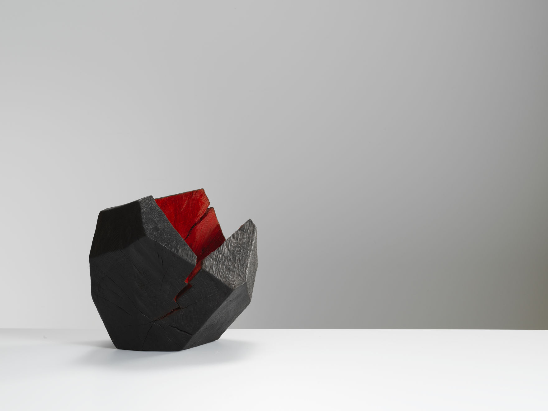 Jim Partridge, Faceted Vessel with Red Interior, 2020