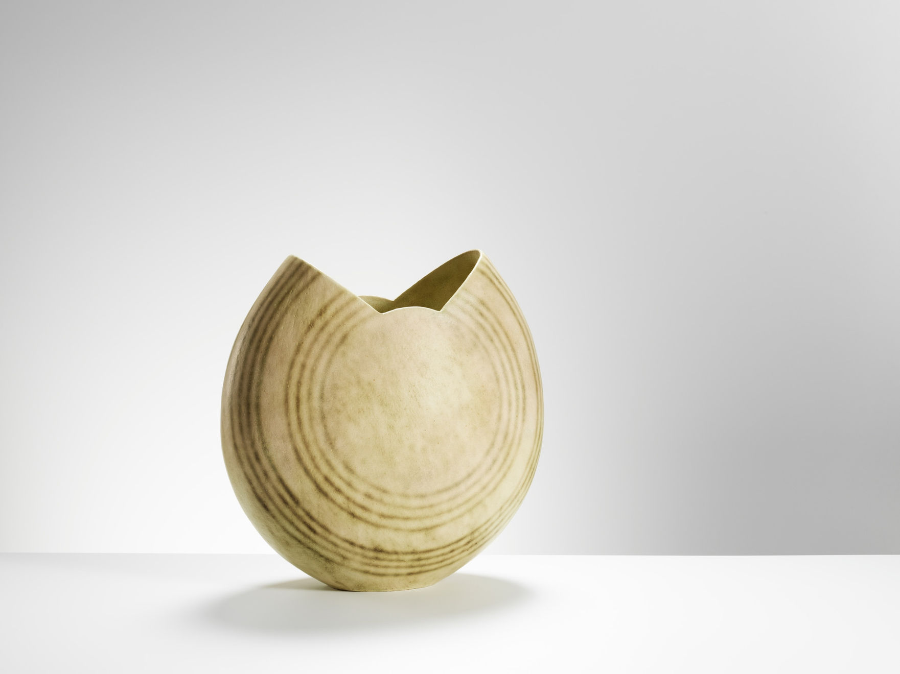 John Ward, Monumental white disc pot with green bands, 1996