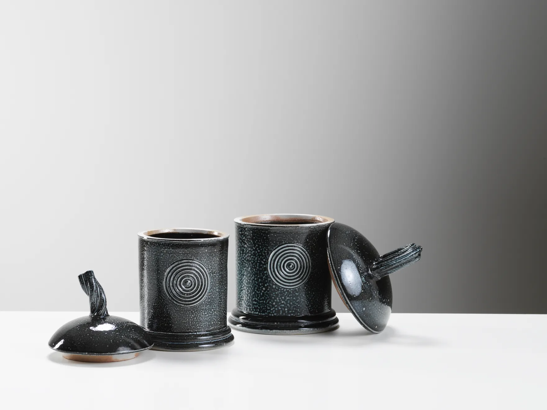 Walter Keeler, Small Lidded Jar