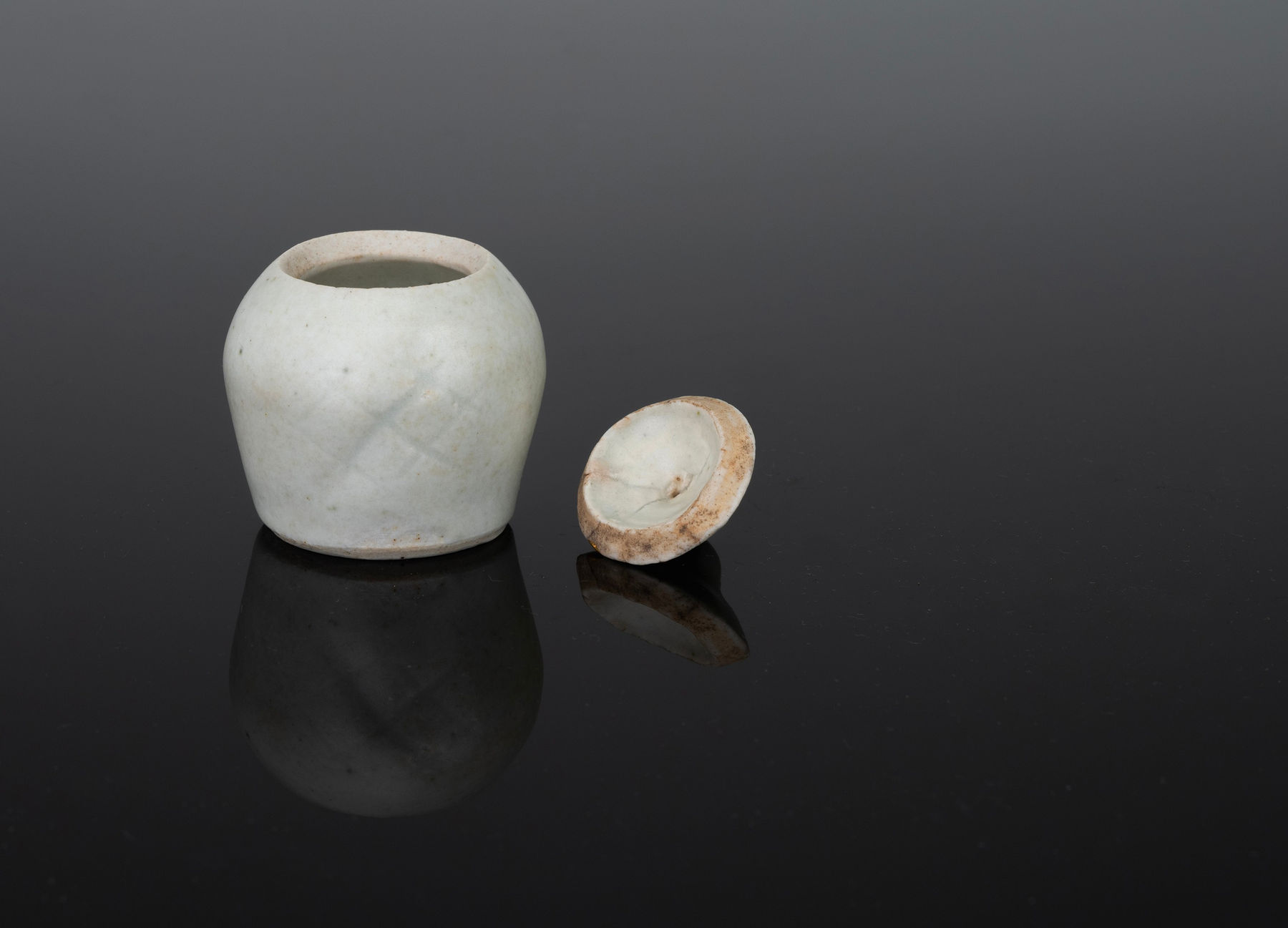 Bernard Leach, Miniature Lidded Jar, 1963