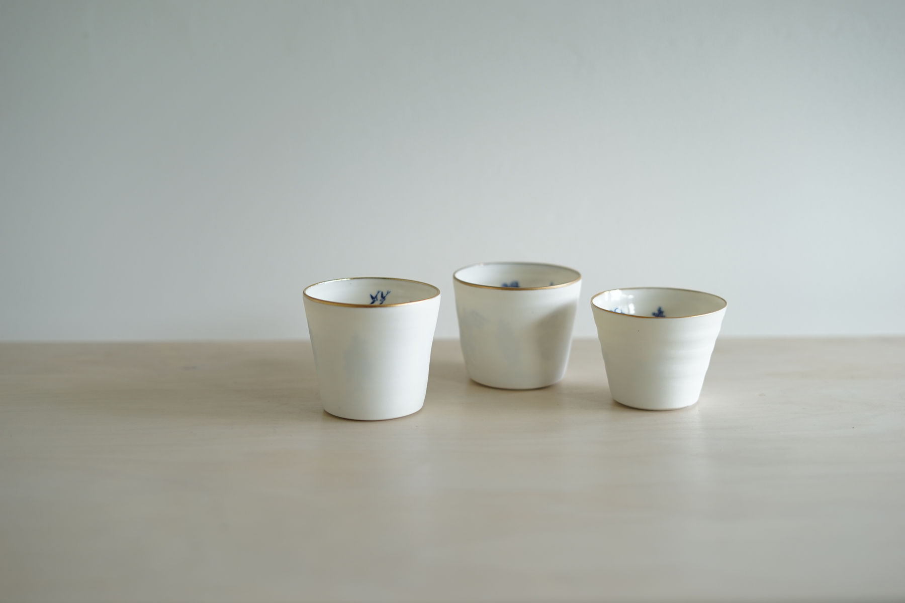 Paul Scott, Trio of Small Beakers