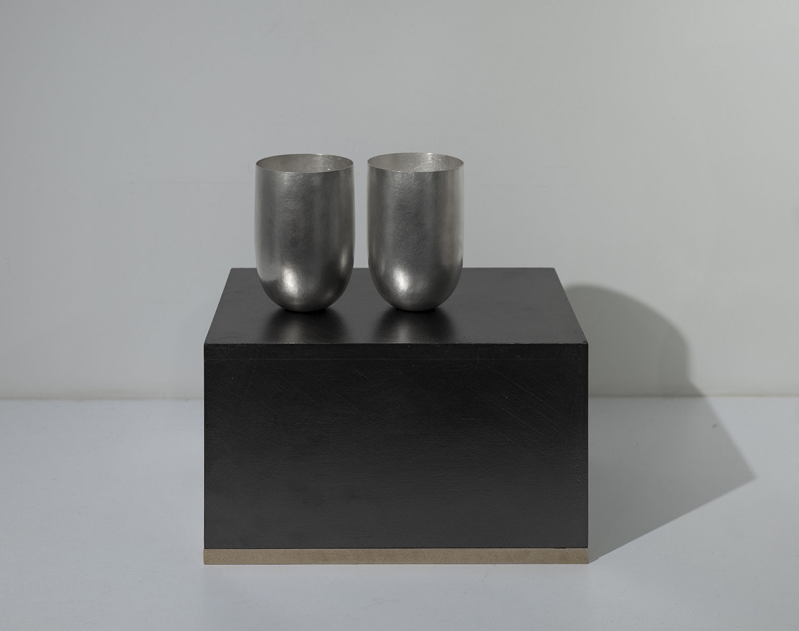 David Huycke, Two Beakers on Plinth