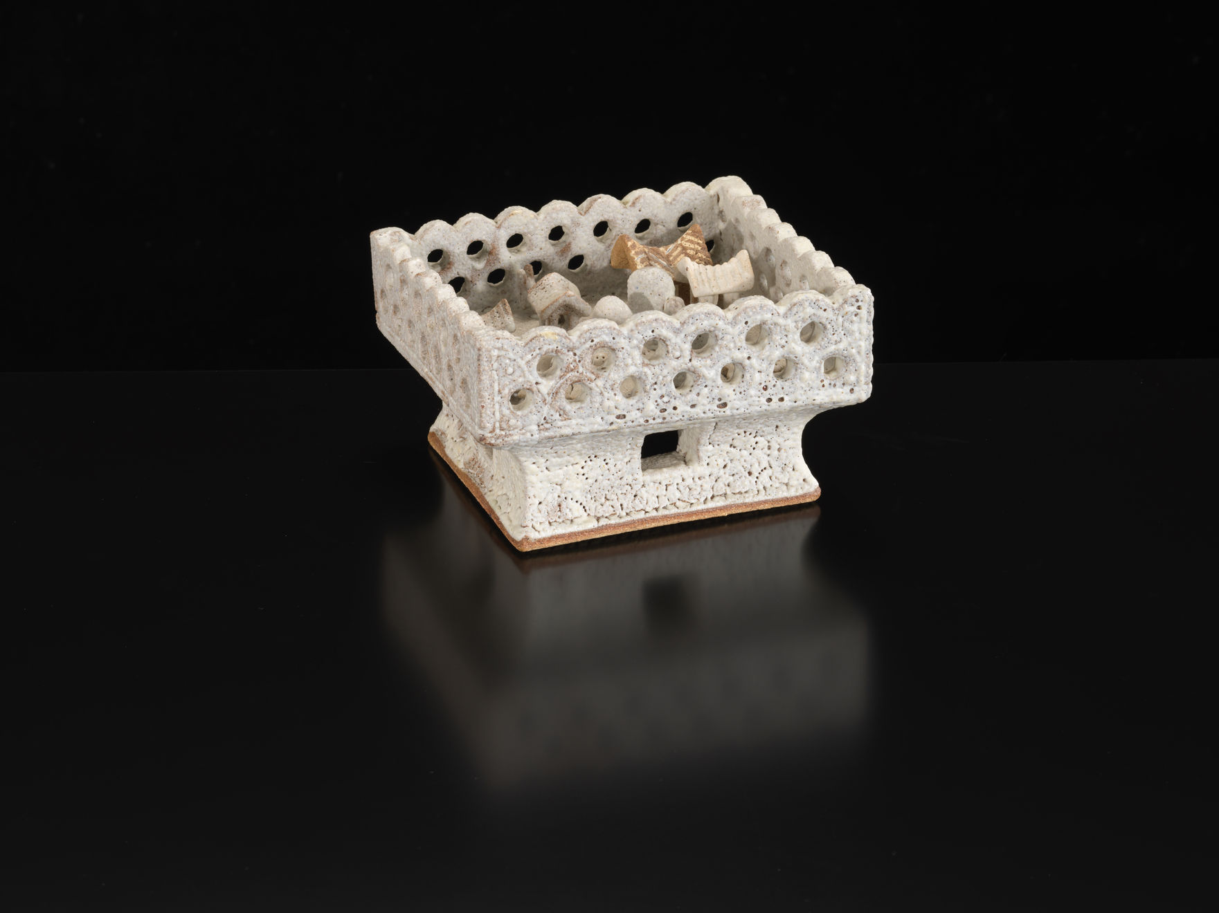 Ian Godfrey, Square Footed Vessel with Birds & Houses, C1970s