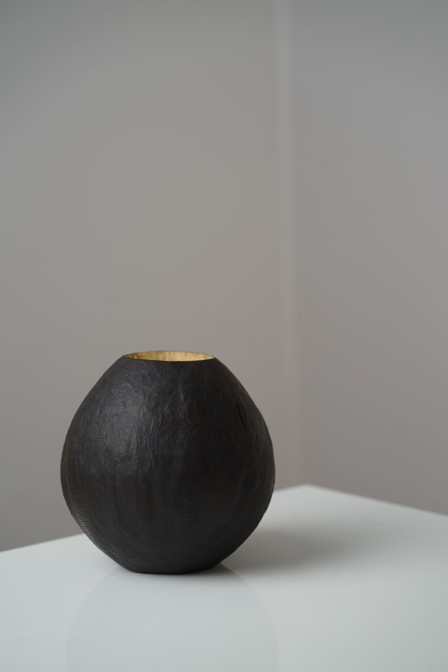 Jim Partridge, Sphere with scrubbed interior, 2021