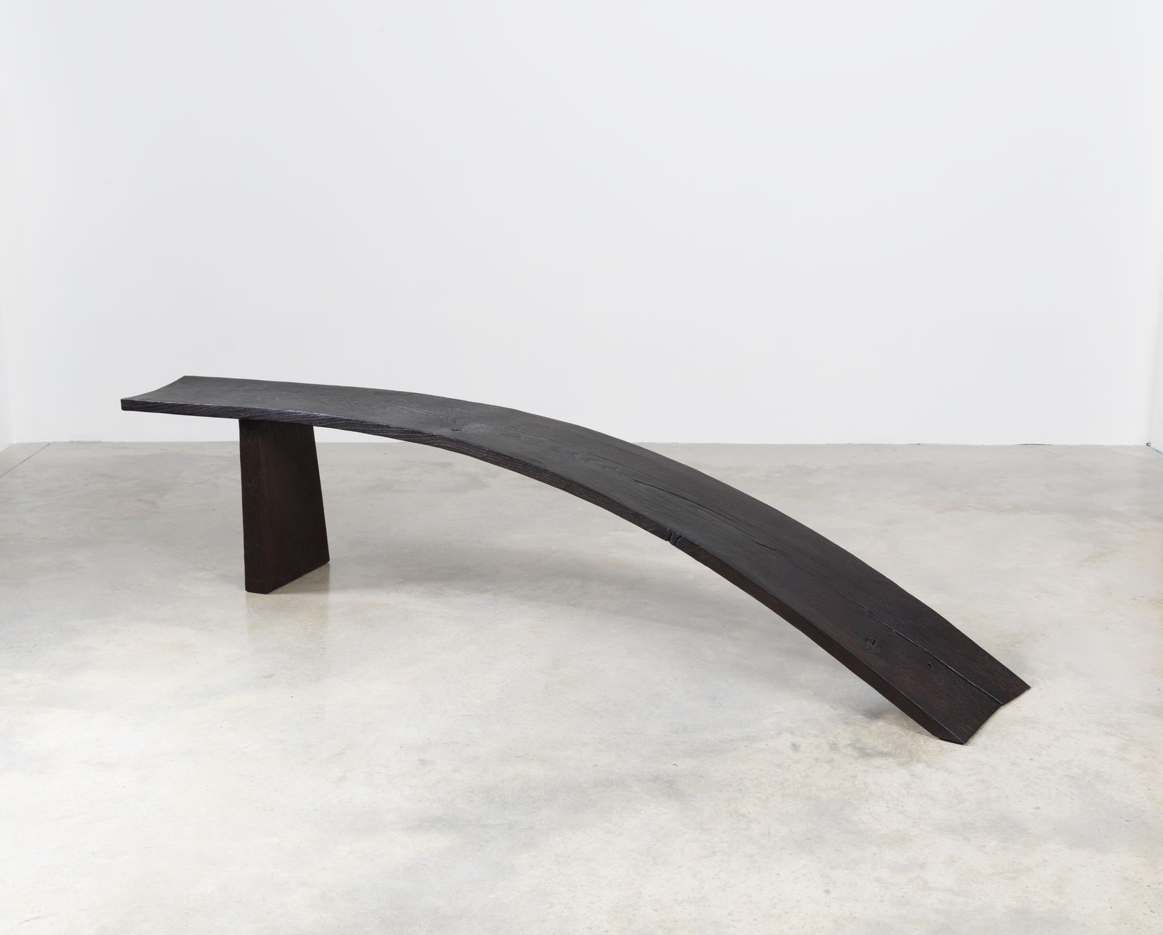Jim Partridge and Liz Walmsley, Light Curved Bench, 2019