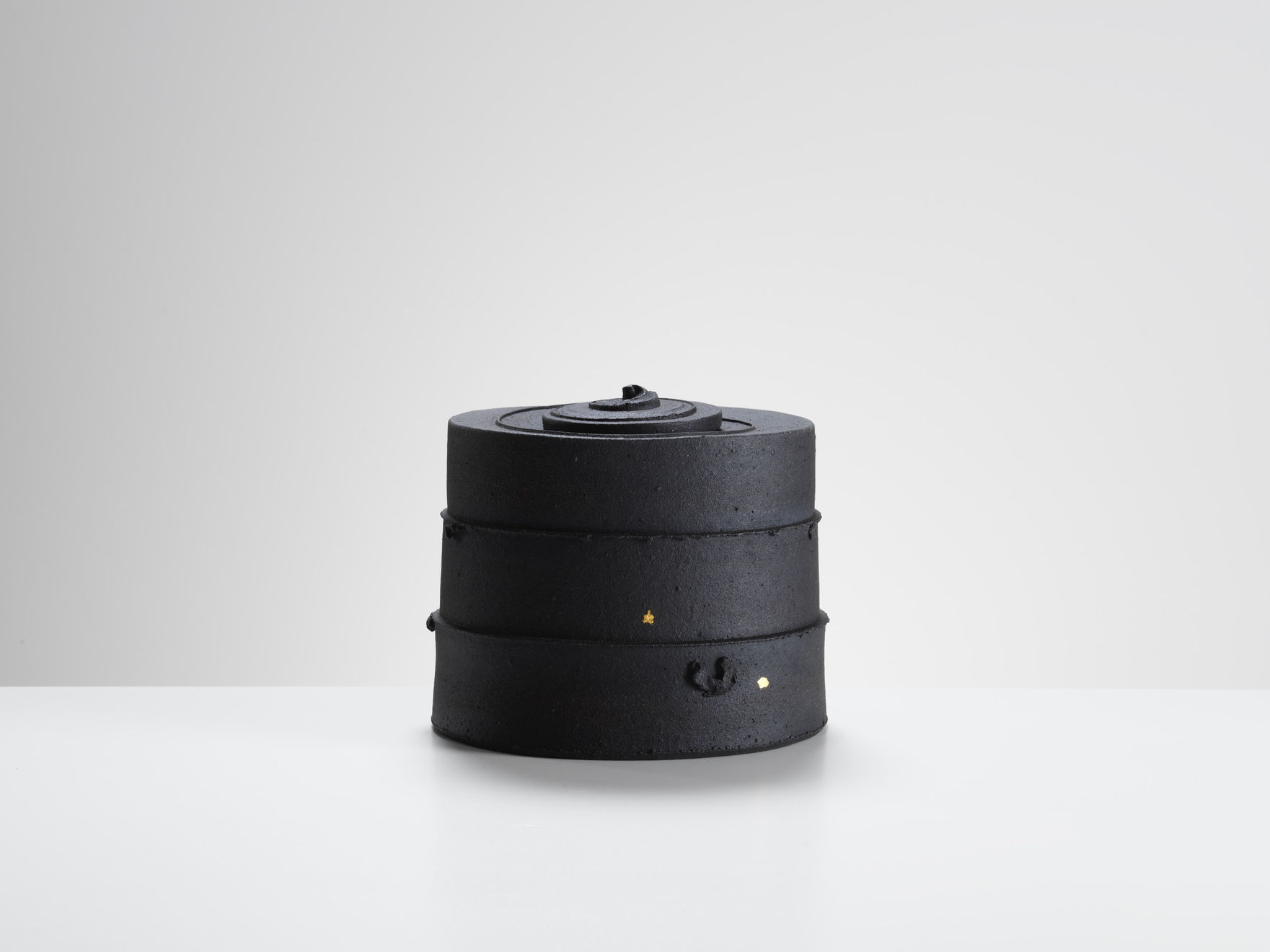 Julian Stair, Cinerary Jar VI, 2021