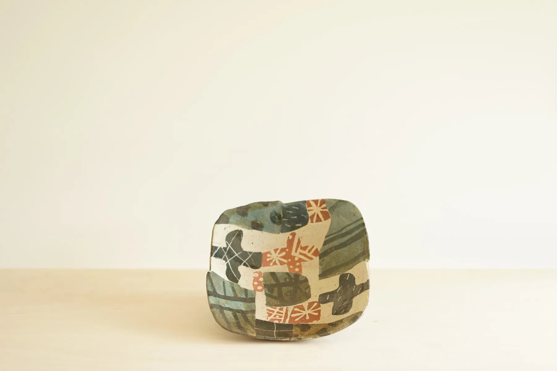 John Maltby, Dish with Crosses