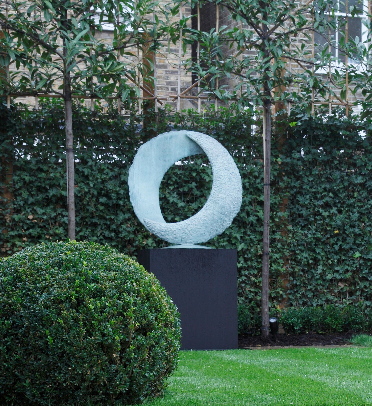 Charlotte Mayer, Luna, c.2008