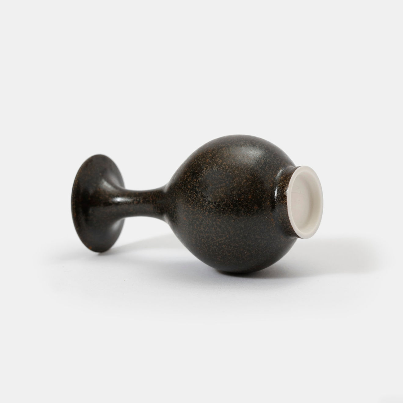 Yuta Segawa, Miniature Pot (PDCA25), 2022