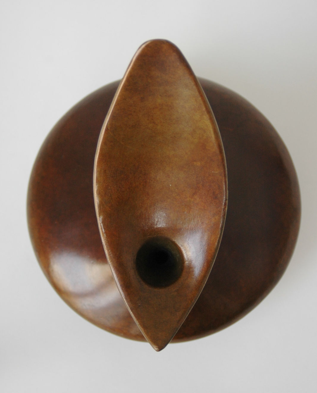 Vivienne Foley (Ceramics & Bronze), Bird Form, 2015