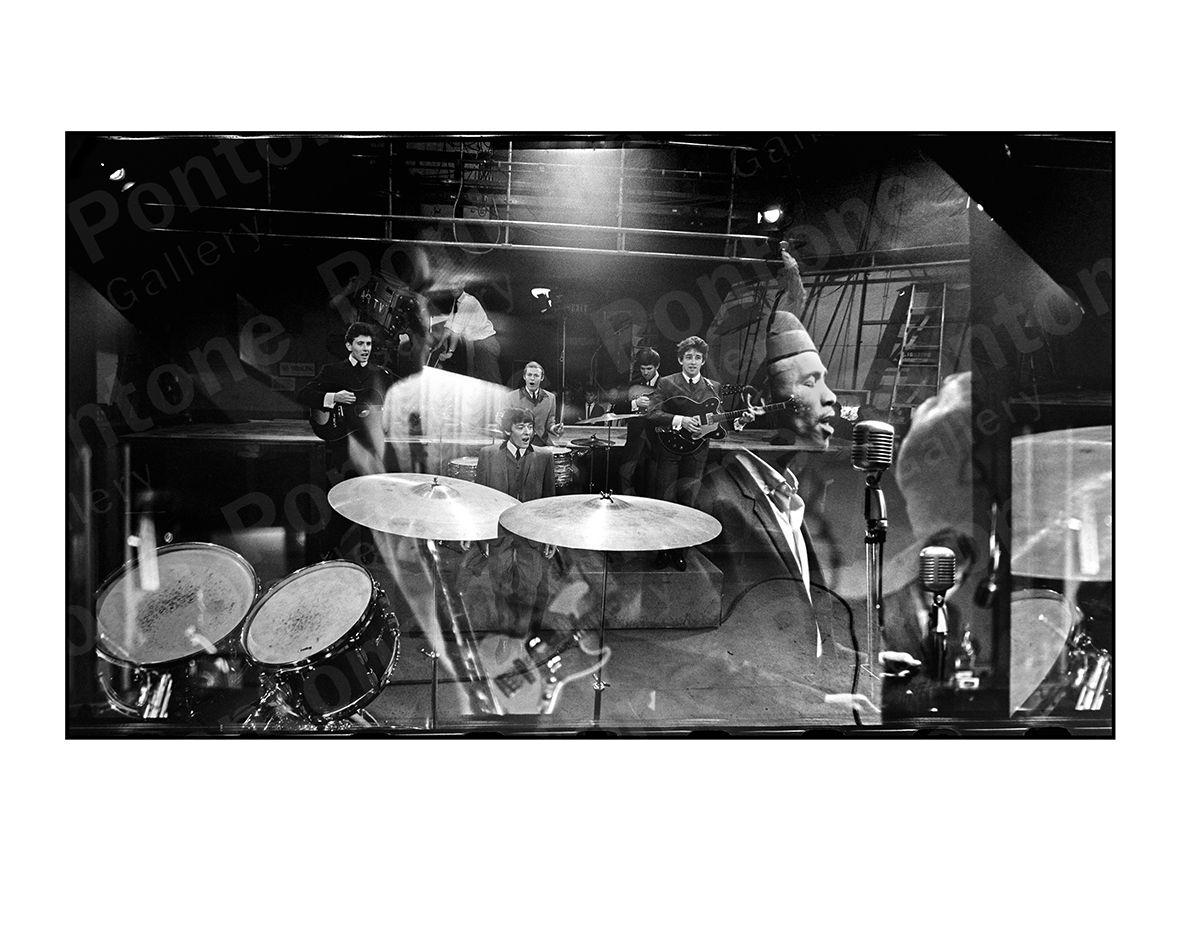 Photographer: Unknown, The Hollies and Georgie Fame & The Blue Flames