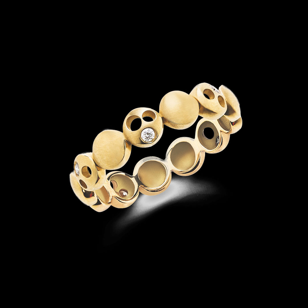 Dana Bronfman, Sun, Moon & Stars Matte & Oculus Coin Band