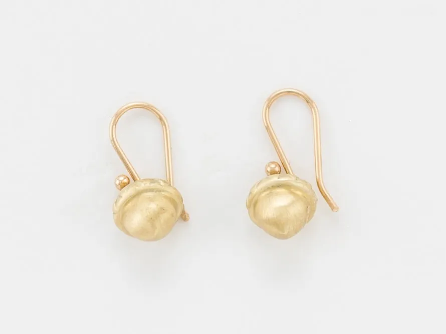 Gabriella Kiss, Baby acorn earrings