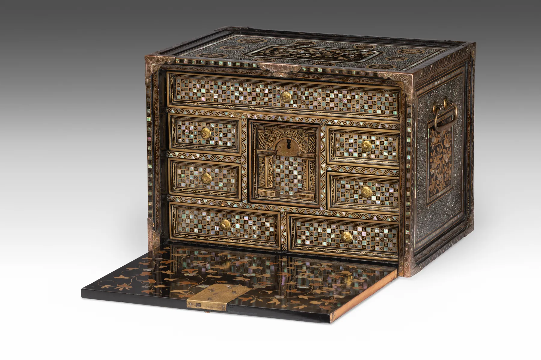 Japanese Export Lacquer Inlaid Nanban Table Cabinet, Between 1568-1600
