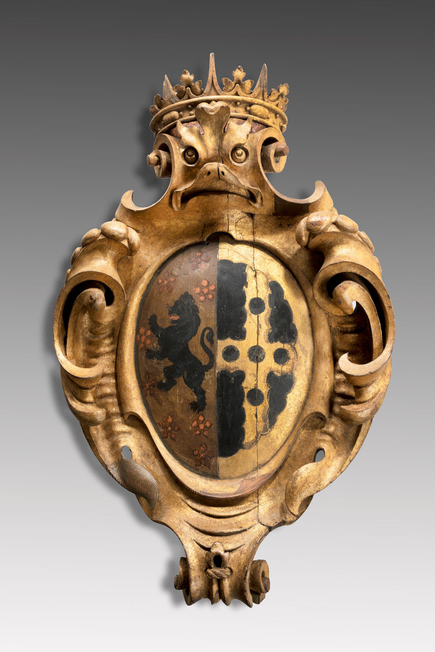 Coulborn antique James II Carved Giltwood and Polychrome decorated pine achievement