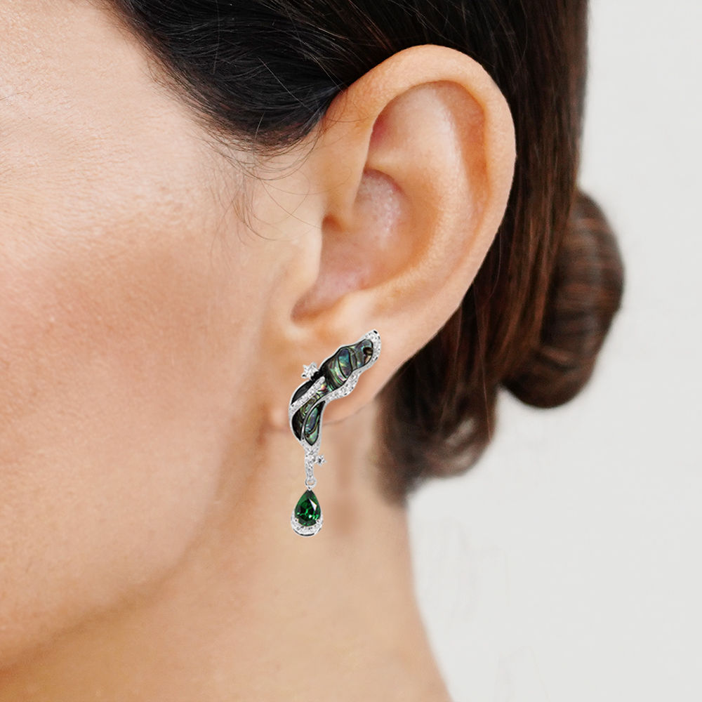 Simone, Bombshell: Reach for the Stars Earrings
