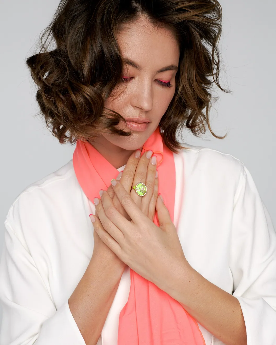 Maya, Sonya: ring with yellow enamel